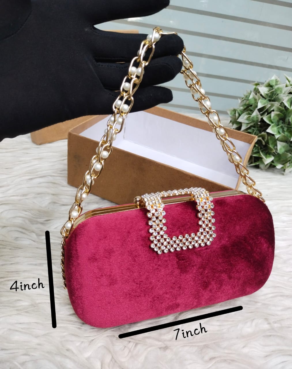 FANCY CLUTCH VELVET